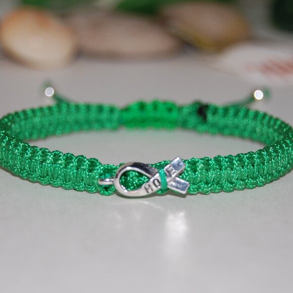 Awareness Bracelet,Green Ribbon Bracelet,Fight Lymphoma,Mental Illness - Picture 1 of 2